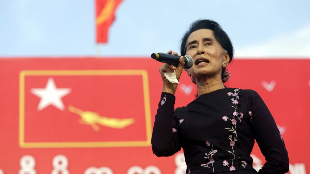 Aung San Suu Kyi ejerce como primera ministra desde 2016 y fue detenida este domingo