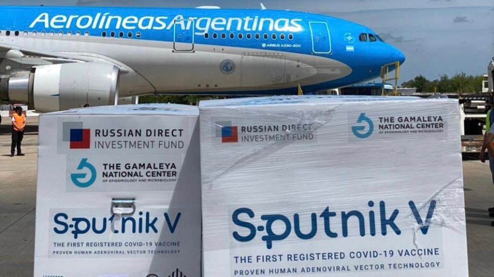 El primer viaje a Rusia realizado por Aerolíneas Argentinas trajo 300 mil dosis, al igual que el concretado el 16 de enero.
