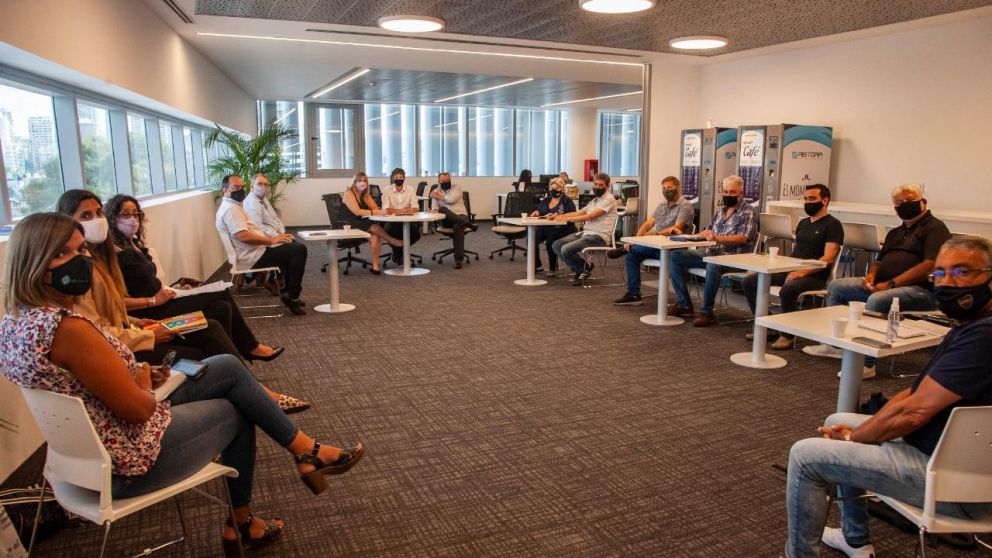 El encuentro con los gremios docentes fue encabezado por Manuel Vidal, subsecretario de Carrera Docente de la Ciudad