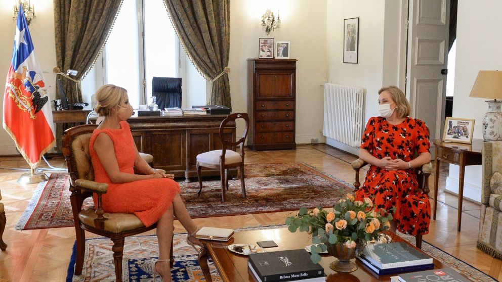 Fabiola Yáñez, con agenda propia en Chile