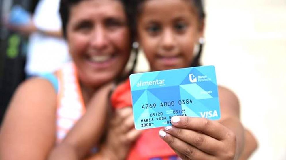 A falta de IFE, Desarrollo anunció un aumento del 50% en el monto de la Tarjeta