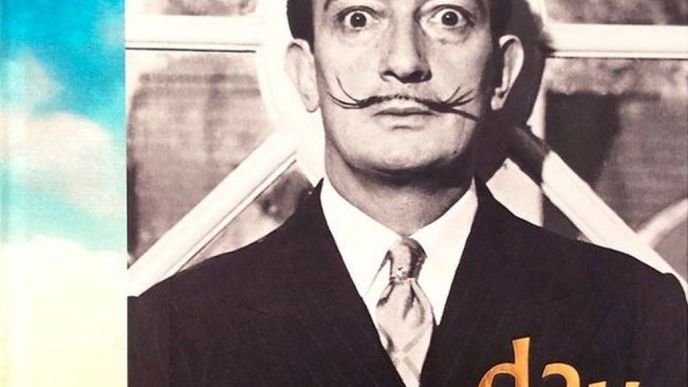 Salvador Dalí en su casa