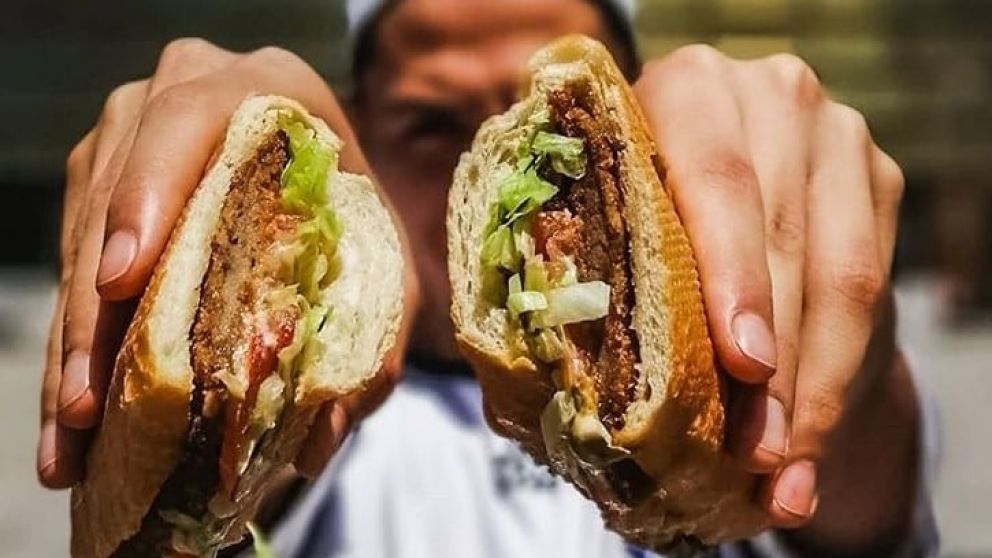 Las app delivery salvaron al clásico sándwich de milanesa tucumano