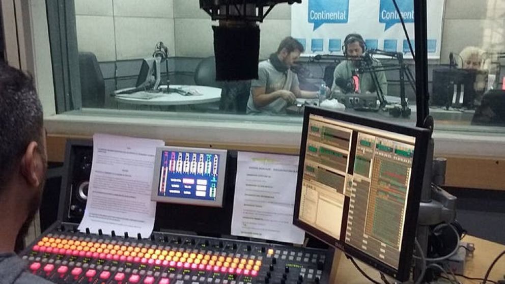 El dueño de Garbarino compra Radio Continental