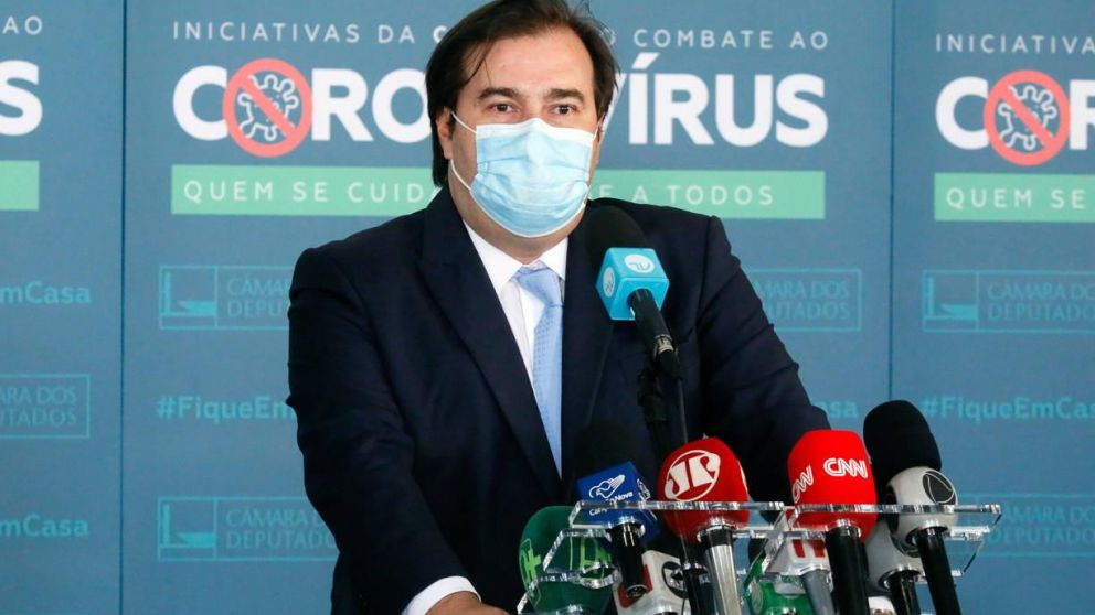Bolsonaro podría ir a juicio político por la falta de una política de vacunación