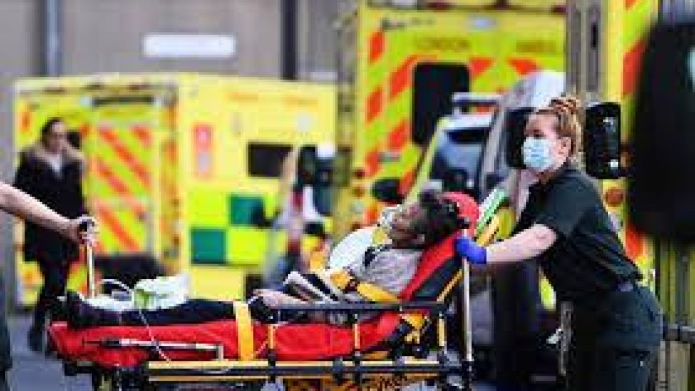 El Reino Unido se prepara para las peores semanas de la pandemia