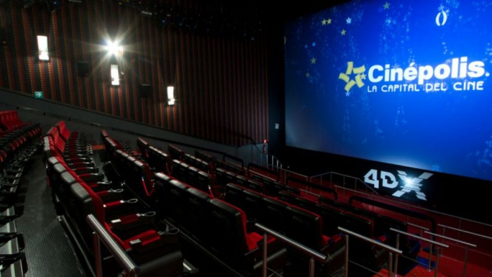 Los due�os de los cines Village reestructuran deuda de USD1.300 M