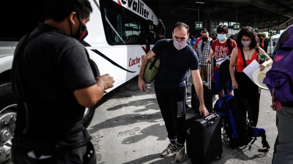 Toque de queda sanitario: Cómo afecta a la temporada de verano