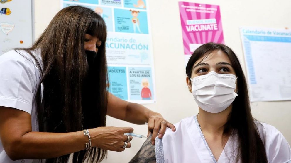 Juliana Torquati, la primera vacunada del país