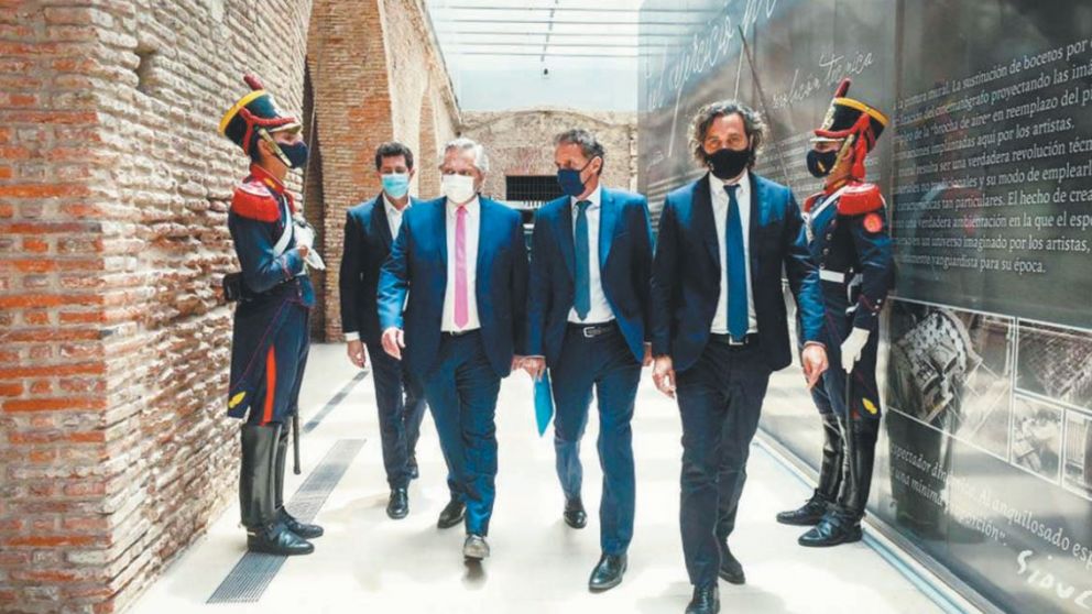 Alberto Fernández, ante el desafío de corregir errores y relanzar su gestión