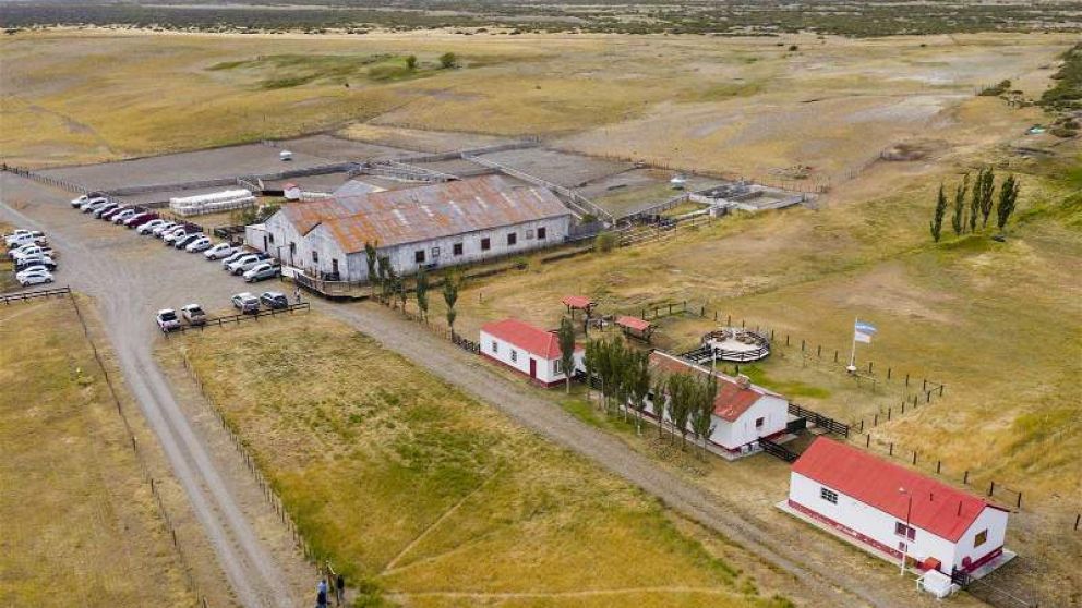 Estancia Coy Aike, el exclusivo lugar que eligió el "Pocho" Lavezzi para pasar
las fiestas