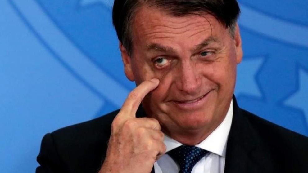 Bolsonaro decreta suba del salario mínimo en Brasil