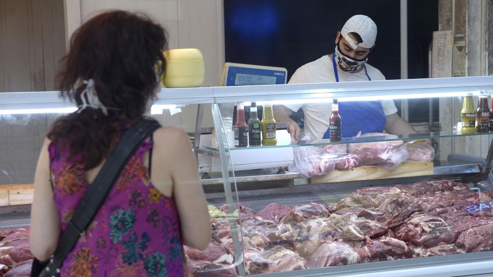 El Gobierno suspende la exportación de maíz para quitar presión al precio de los alimentos