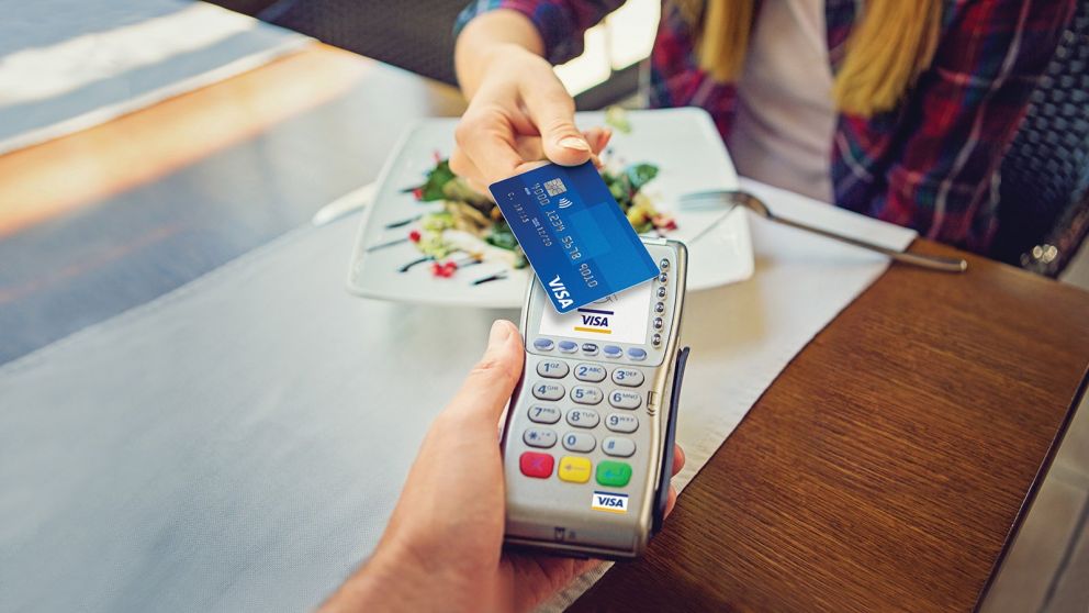 Tarjetas de crédito: crece 47% el endeudamiento