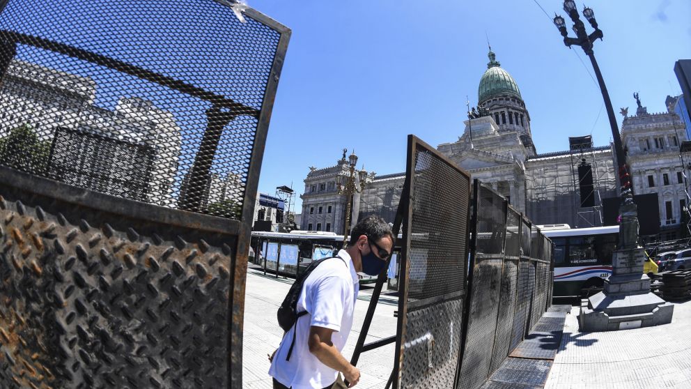 La vallas separarán las manifestaciones a favor y en contra del proyecto