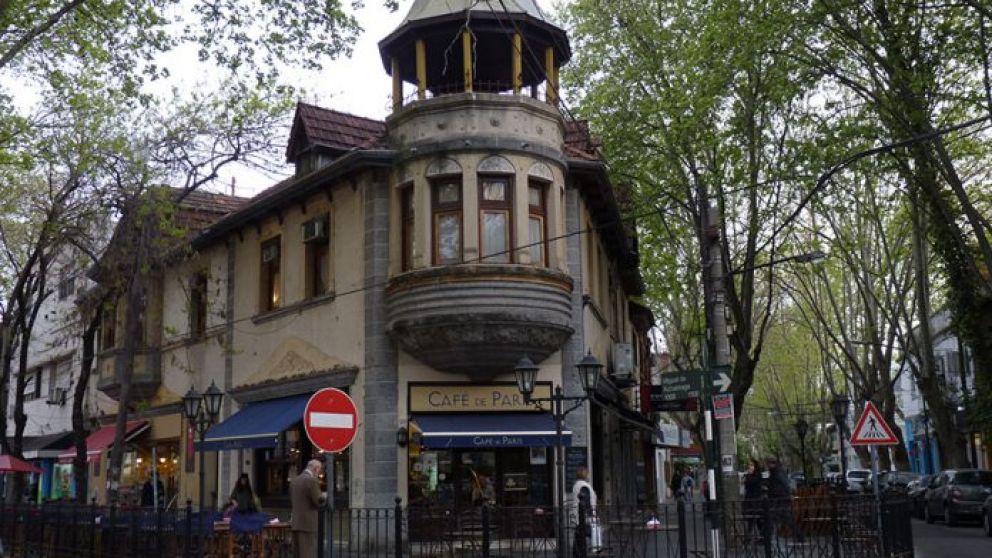 Par�s Caf� Brasserie, un cl�sico de Vicente L�pez, cambio de due�os en la pandemia