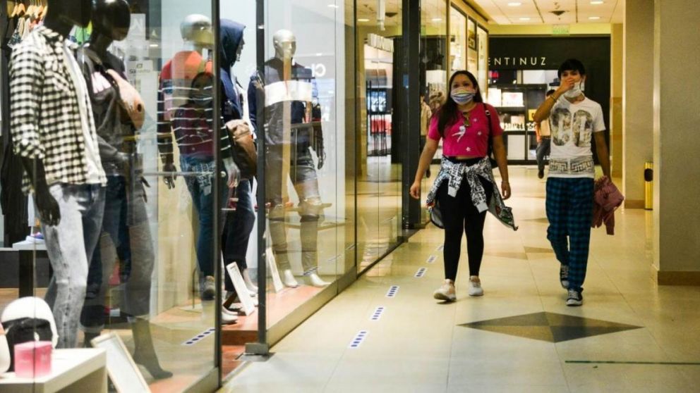 Los shoppings a la espera de la luz verde