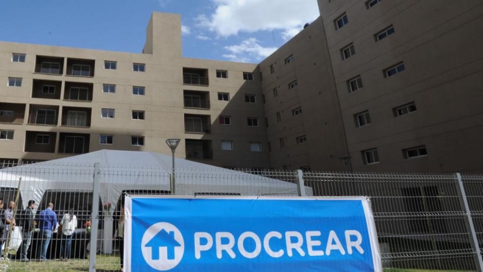 El plan Procrear 2 buscará contar con "una sola calidad de vivienda"