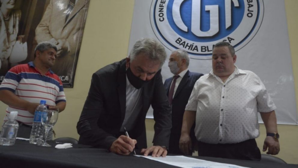 Bahía Blanca: acuerdo entre la CGT y la industria para el desarrollo regional