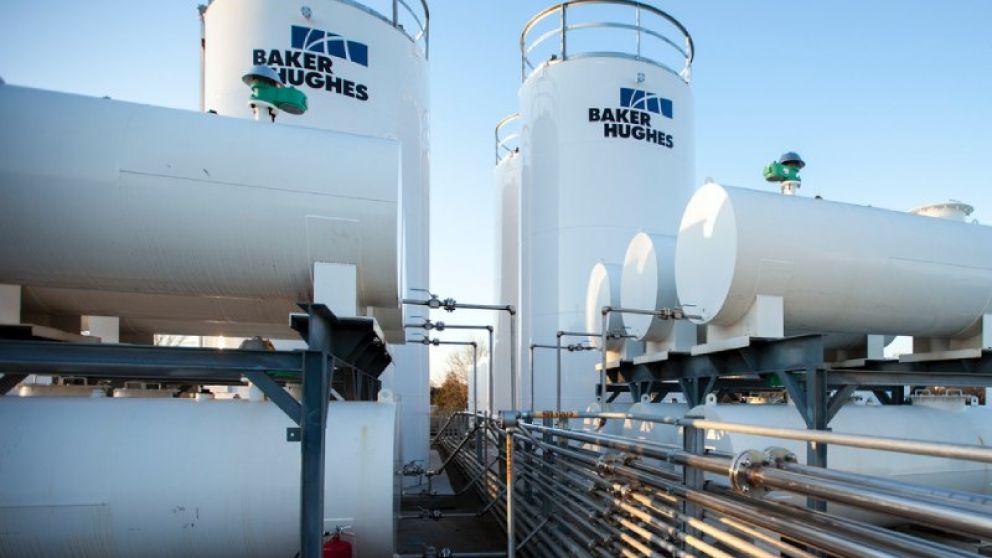 Un gigante estadounidense de servicios petroleros también abandona el mercado local