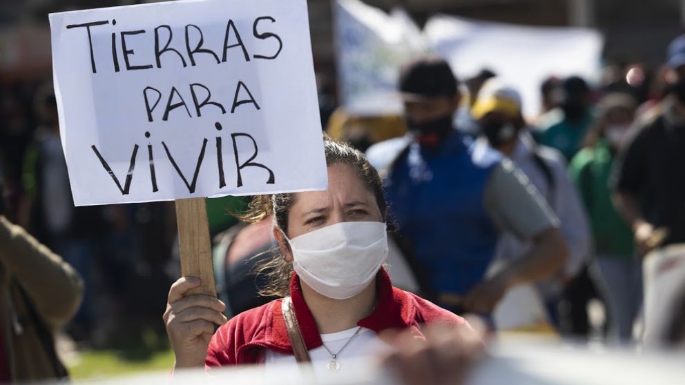 Ante la suba de precios de los alquileres, las mujeres toman deuda informal Foto: @PanYRosas_Arg