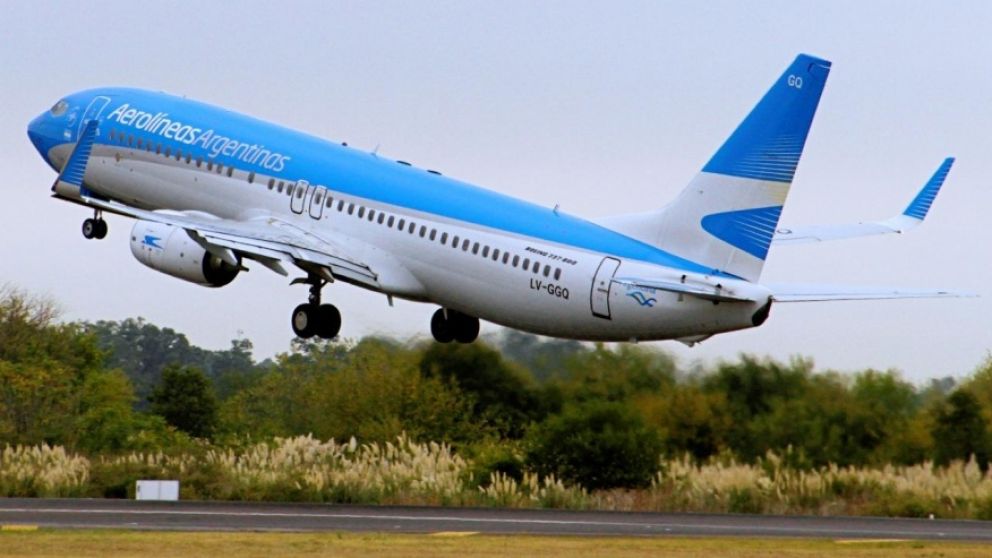 El avión traerá vacunas rusas para inmunizar a 150 mil personas