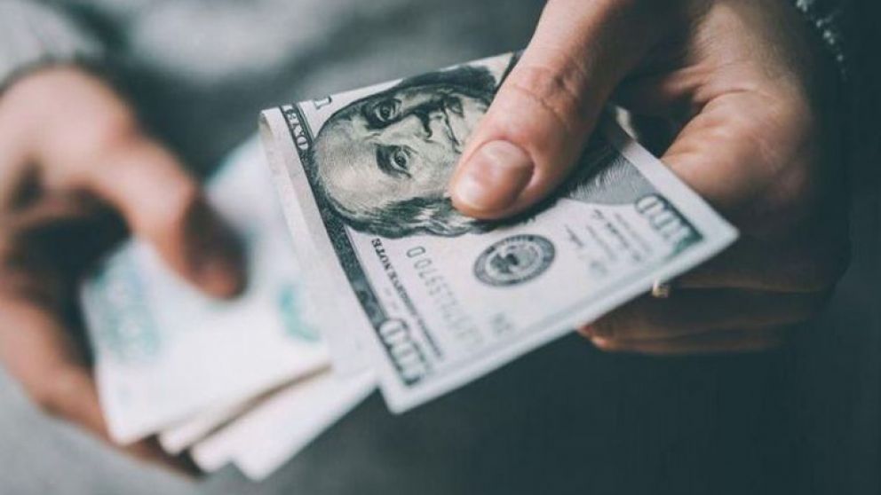 Afip habilitó "Mis retenciones" para consultar cuánto se devolverá del recargo de Ganancias