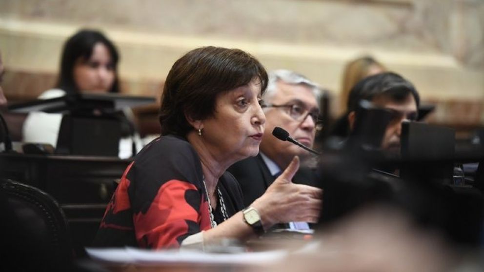 Pragmática y frontal al hablar, supo esquivar esa contradicción y mantener en pie las reivindicaciones por los derechos de las mujeres