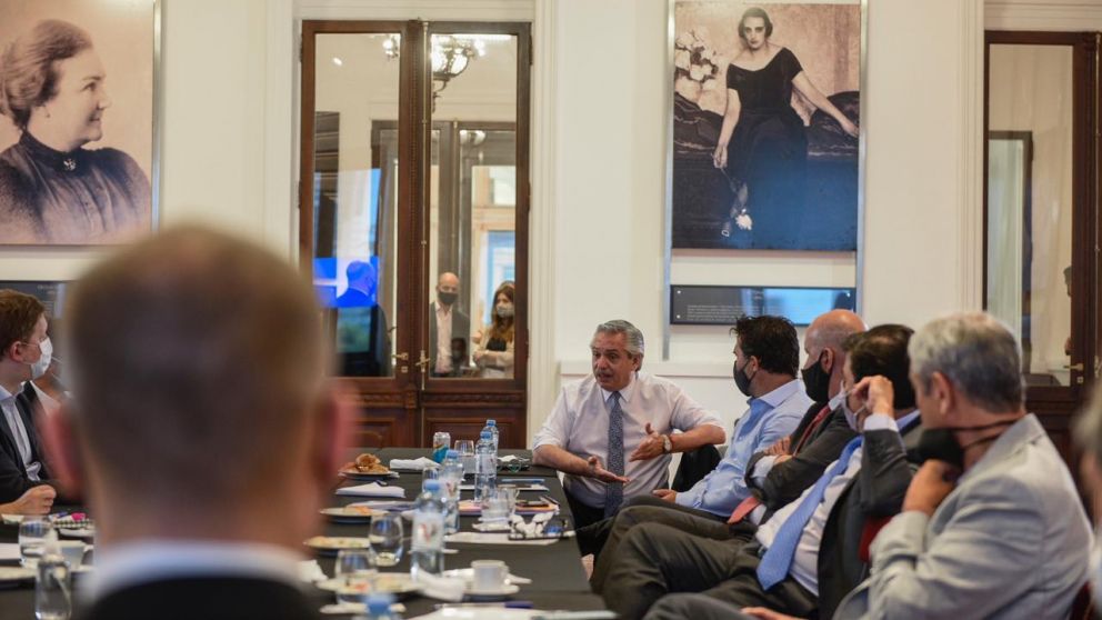 El presidente en la reunión de Gabinete Económico