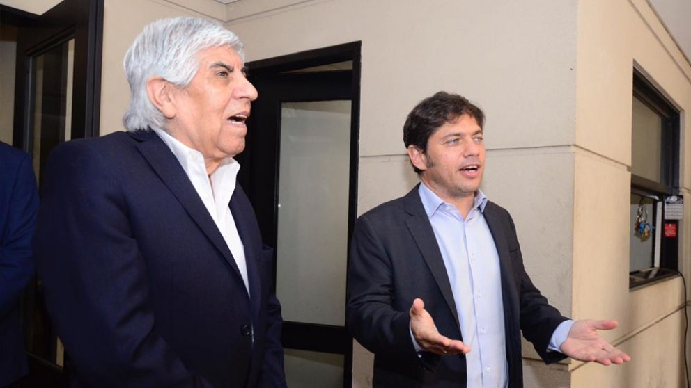 Axel Kicillof participó del acto por el Día del Camionero