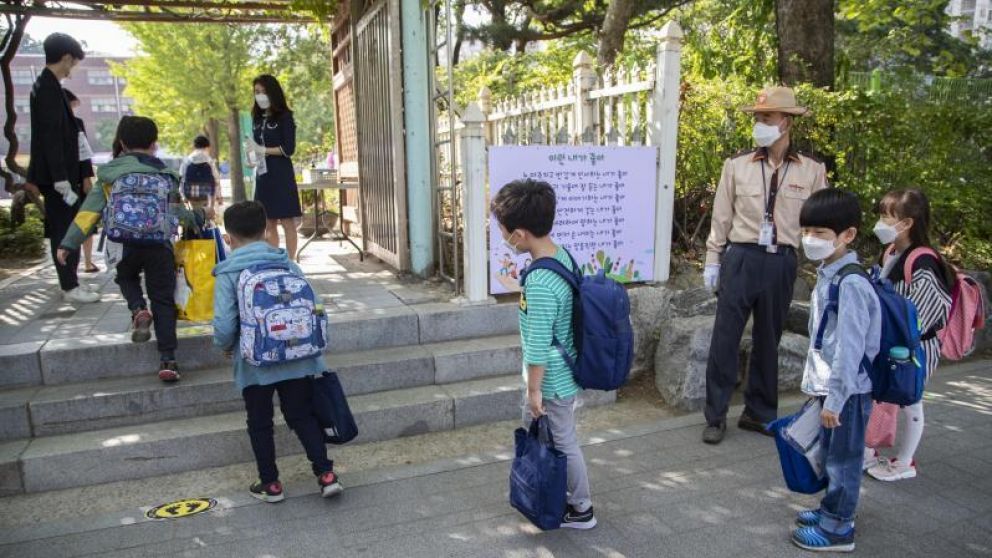 Seúl prohibe las clases presenciales hasta fin de año