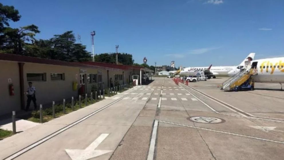 Lapidario informe sobre las malas condiciones del aeropuerto de El Palomar