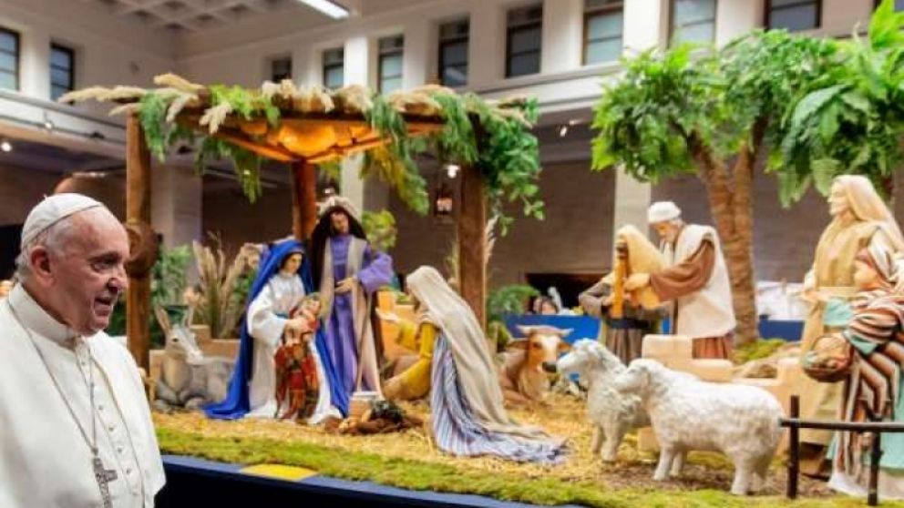 El Papa inaugurando el pesebre 2020