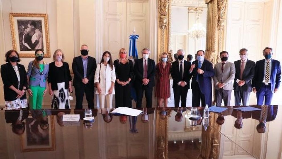 Alberto recibió el informe del Consejo Consultivo que apunta a reformar el sistema judicial