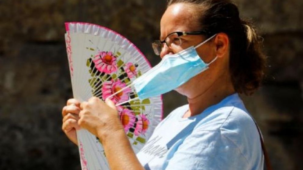 Expertos aclaran que el barbijo no provoca golpes de calor si se usa como corresponde