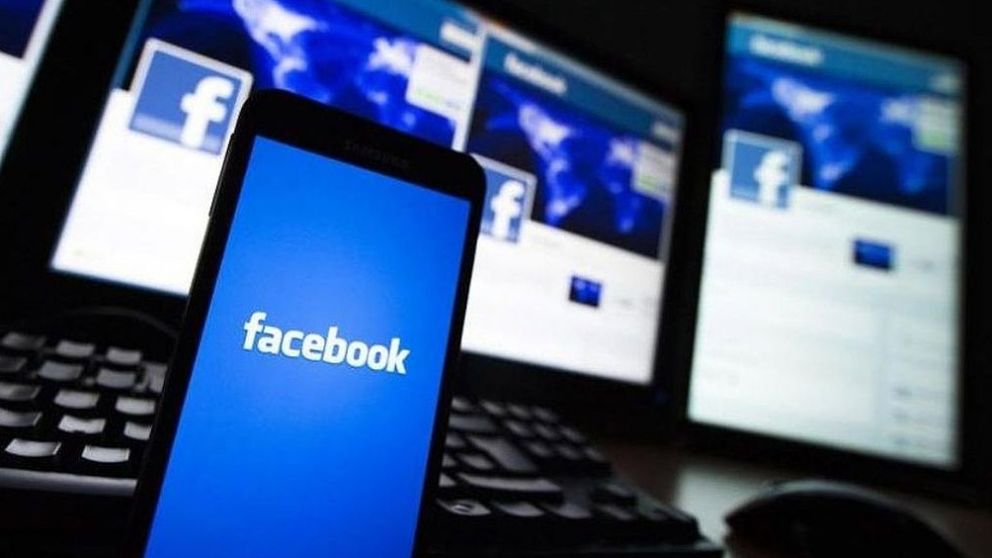 Acusan a Facebook de "aplastar a rivales más pequeños"