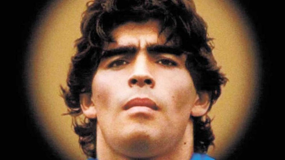 Quieren que Diego Maradona aparezca en billetes y estampillas