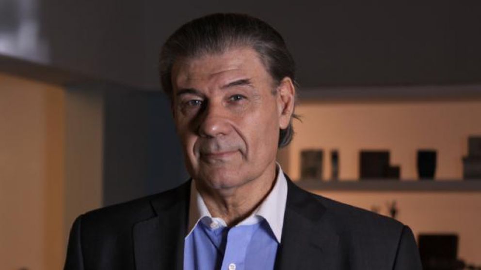 “Está todo bien, bajo control de quienes me controlan. Y muy a gusto”, explicó