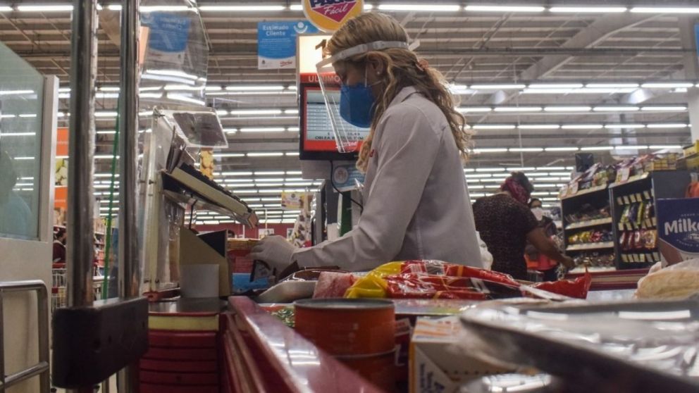 Cadenas de hipermercados no recuperan ventas