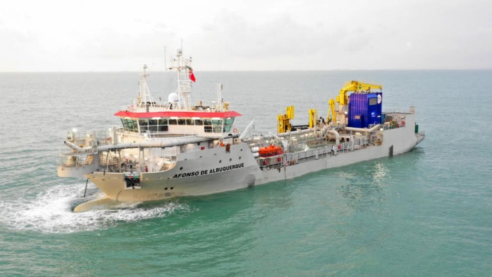 Con una inversión de casi 40 millones de dólares, la draga “Afonso de Albuquerque” se terminó de construir hace 1 año