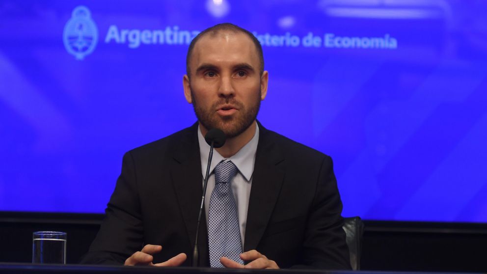 Econom�a sale a colocar al menos $95.000 M para refinanciar pagos y empezar a cerrar el plan 2020