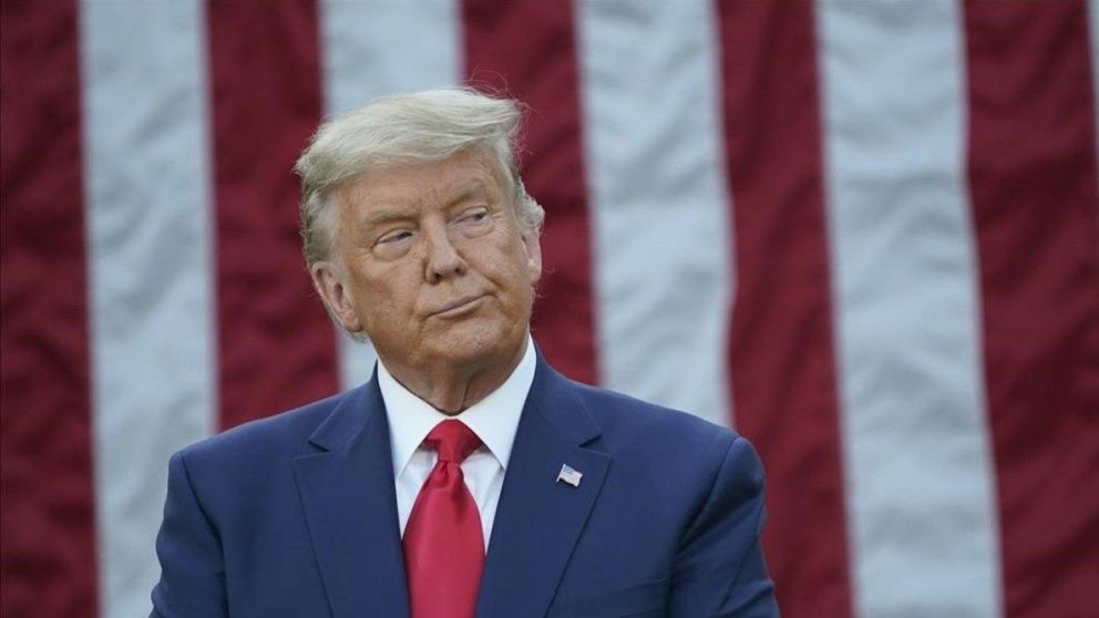 Republicanos piden a Trump que se "autoperdone" antes de dejar el poder