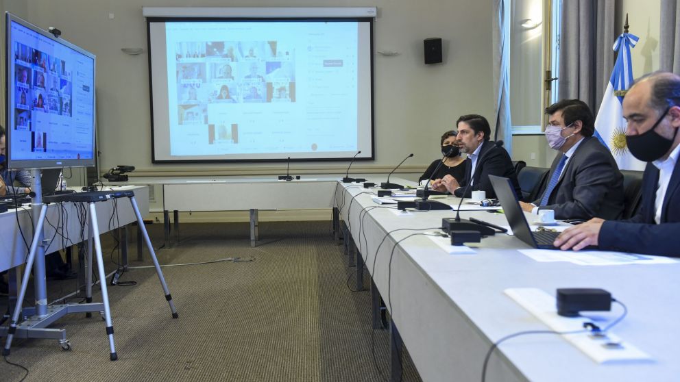 En febrero 2021 Gobierno y sindicatos analizar�n la evoluci�n inflacionaria y su impacto en salarios