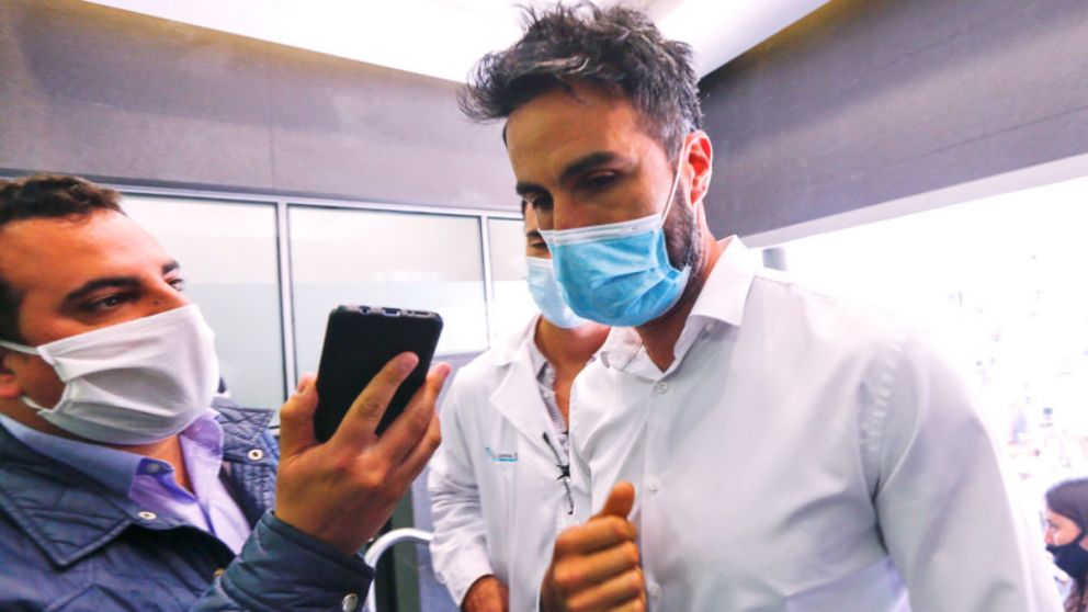 Luque se quebró varias veces en el patio de su casa mientras brindaba su testimonio