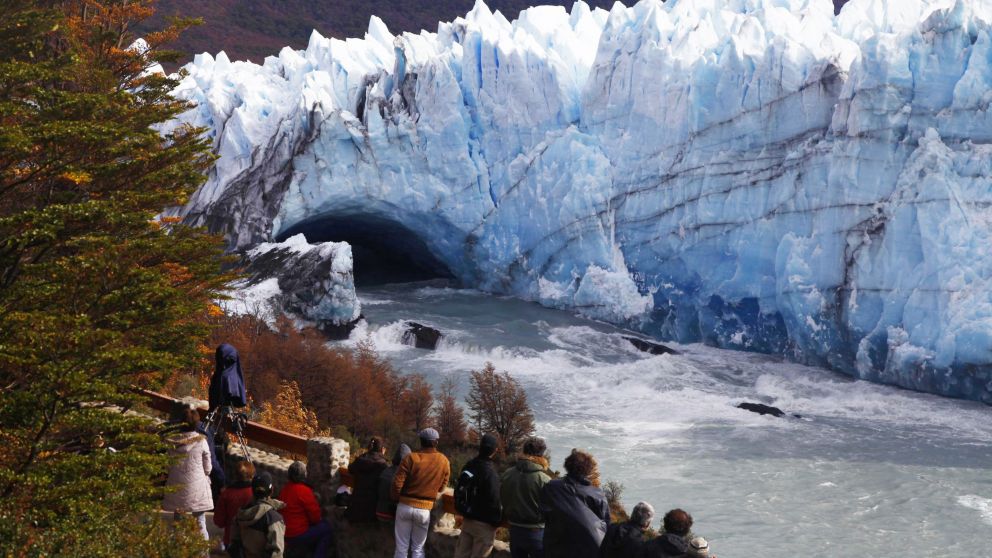 El puente del glaciar cayó en una época inusual y con poco tiempo de diferencia con la anterior ruptura