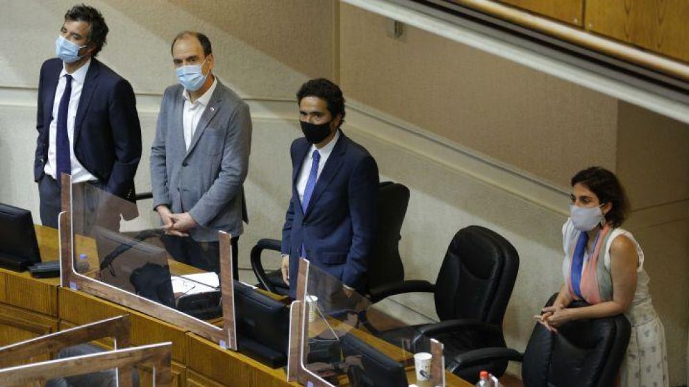 Senado chileno rechazó proyecto opositor para segundo retiro de dinero de las AFP