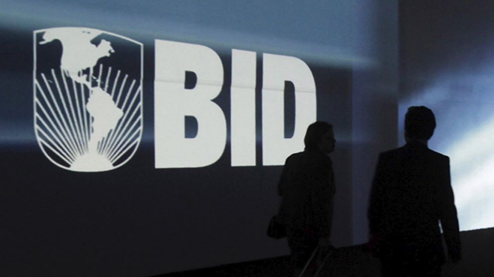 El Gobierno aprobó un crédito del BID por USD500 millones
