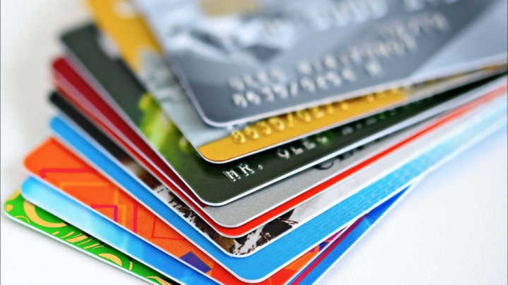 La Ciudad prevé aplicar un impuesto a las compras con tarjetas de crédito
