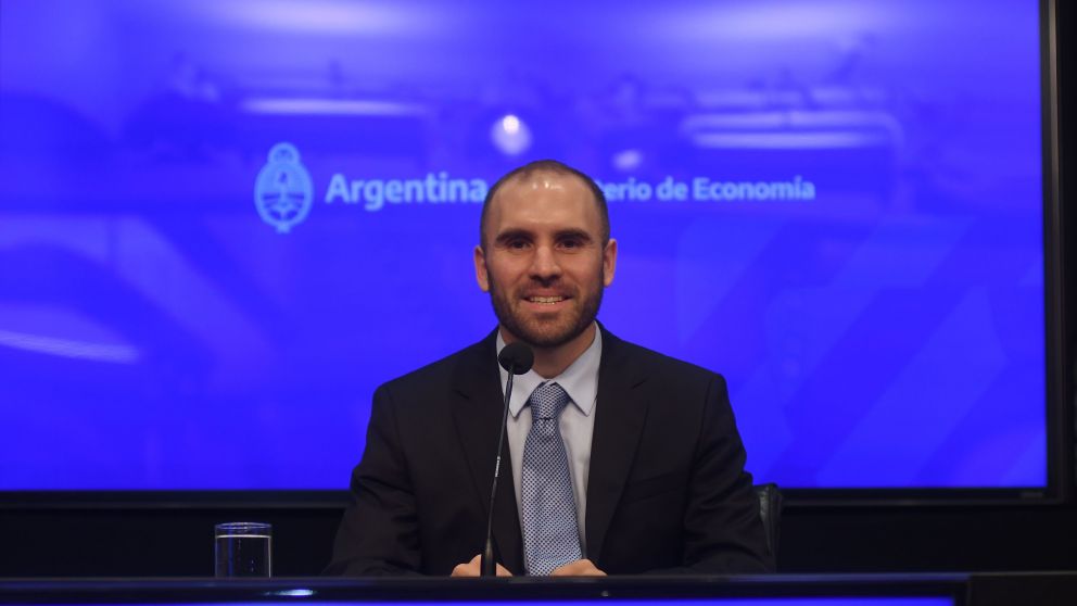 El funcionario también intentará convencer a los bonistas de aceptar la propuesta de Kicillof