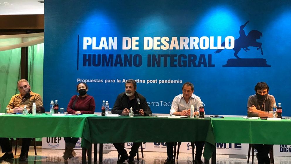 Alianza estratégica para enfrentar "lo que vendrá" con trabajo destacaron los dirigentes en la UF